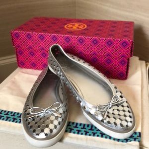 Tory Burch Skyler Perforated Slip on sneakers